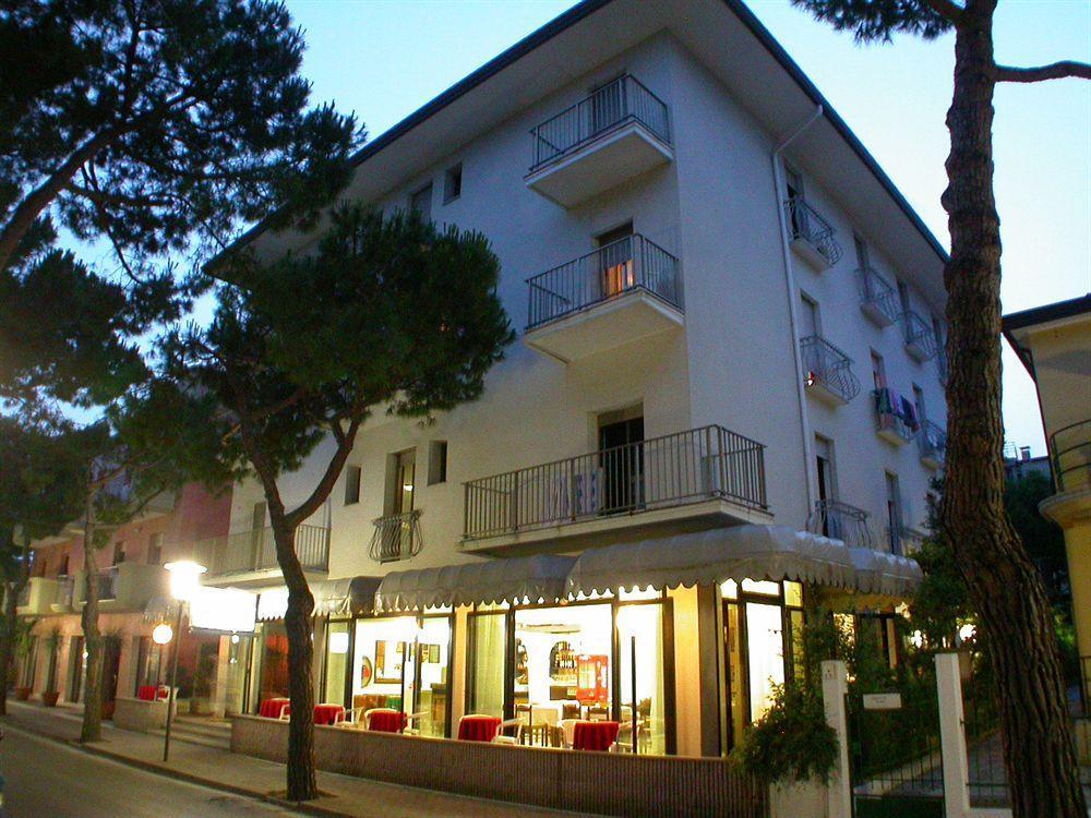 New Hotel Lido di Jesolo Bagian luar foto