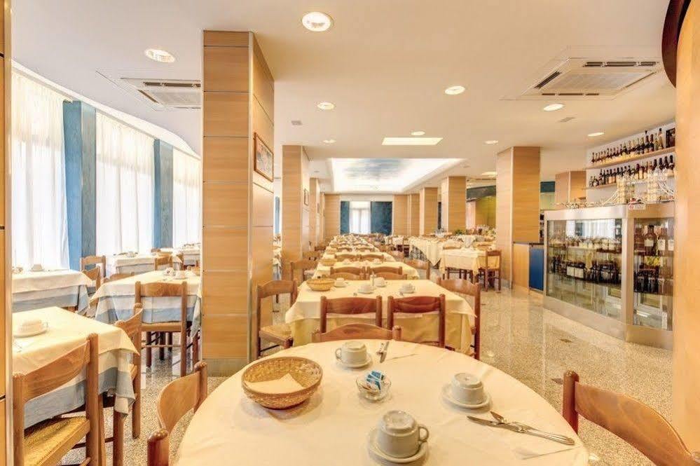 New Hotel Lido di Jesolo Bagian luar foto