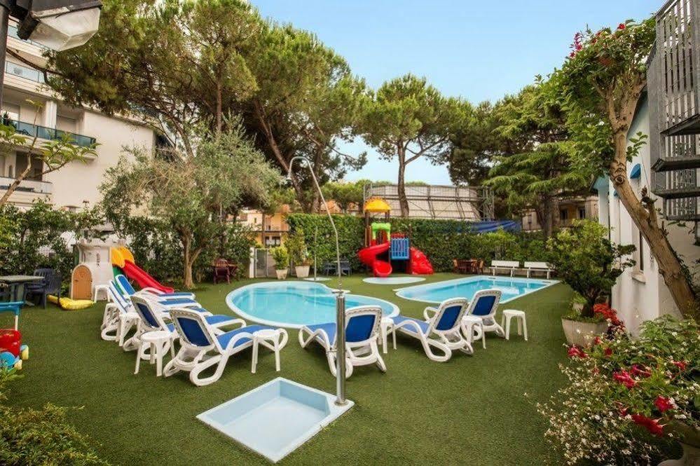 New Hotel Lido di Jesolo Bagian luar foto
