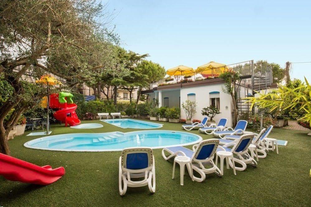 New Hotel Lido di Jesolo Bagian luar foto